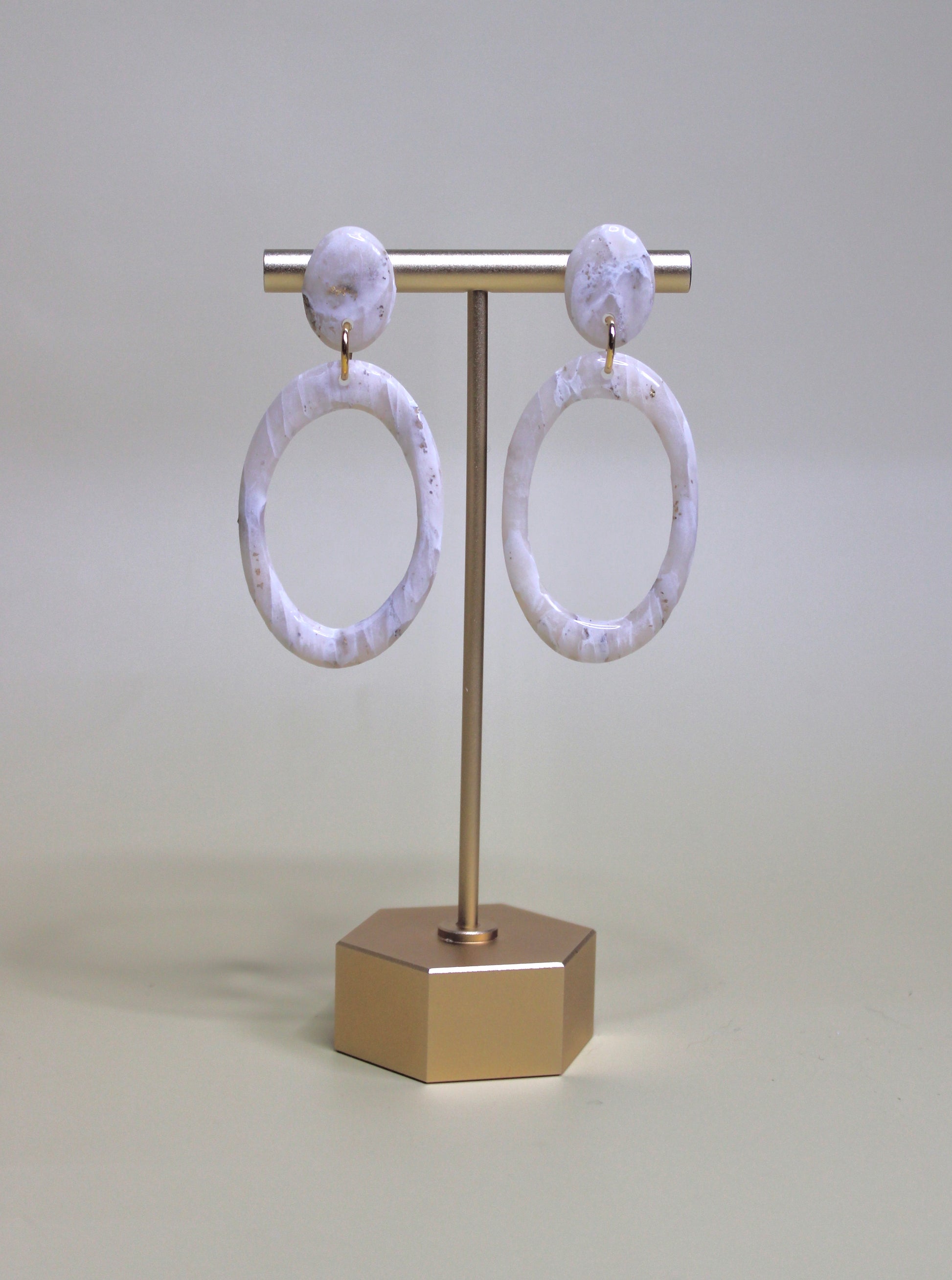 Isabella, Handmade lightweight clay earrings and sensitive skin friendly jewelry - Kreativ Studio